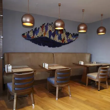 Hampton By Hilton Hotel