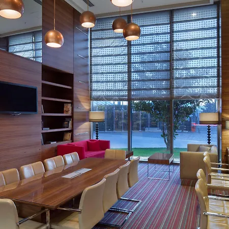 Hampton By Hilton Hotel