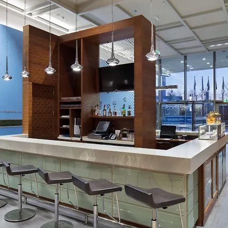 Hampton By Hilton Hotel