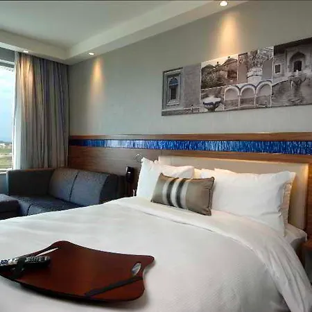 Hampton By Hilton Hotel