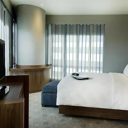 Hotel Hampton By Hilton 3*
