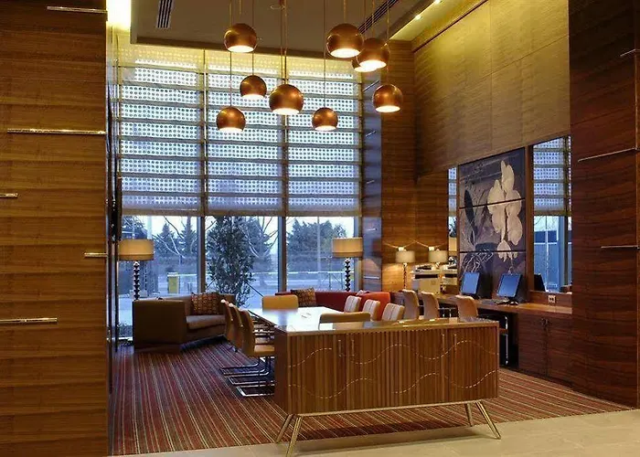 Hampton By Hilton Hotel 3*