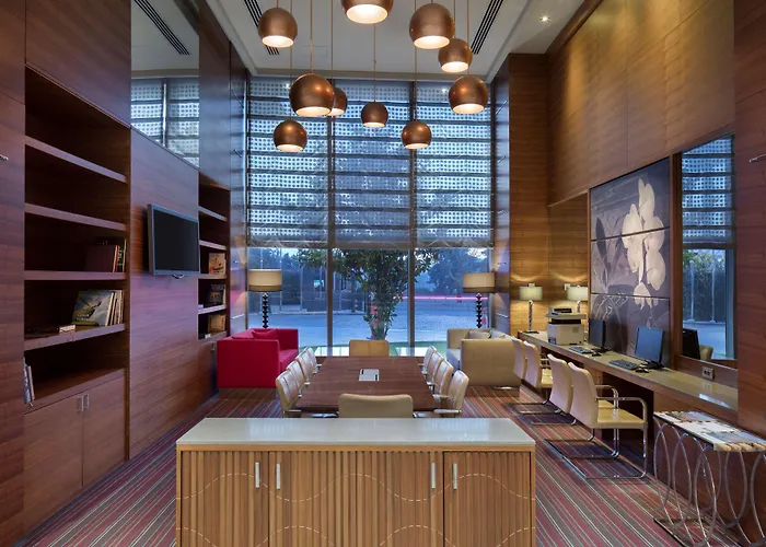 Hampton By Hilton Hotel