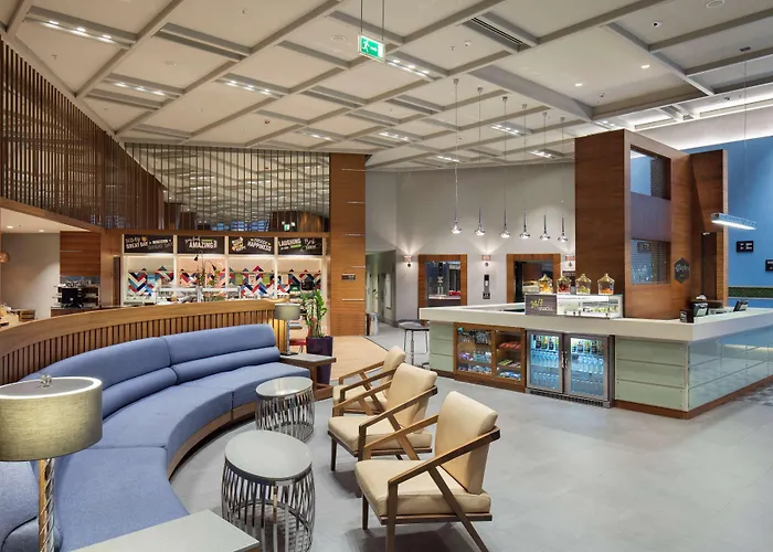 Hotel Hampton By Hilton 3*