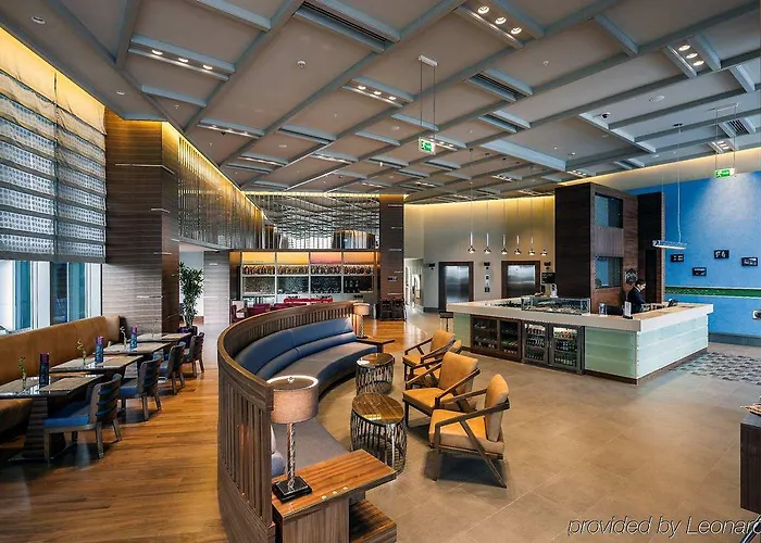 Hampton By Hilton 3*