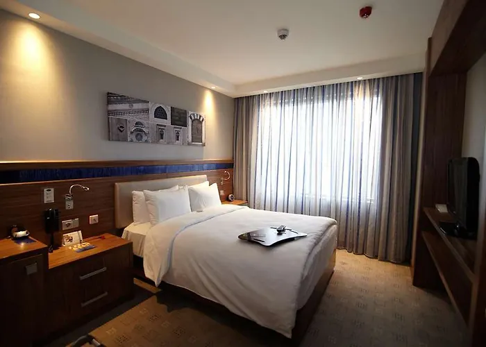 Hampton By Hilton Hotel